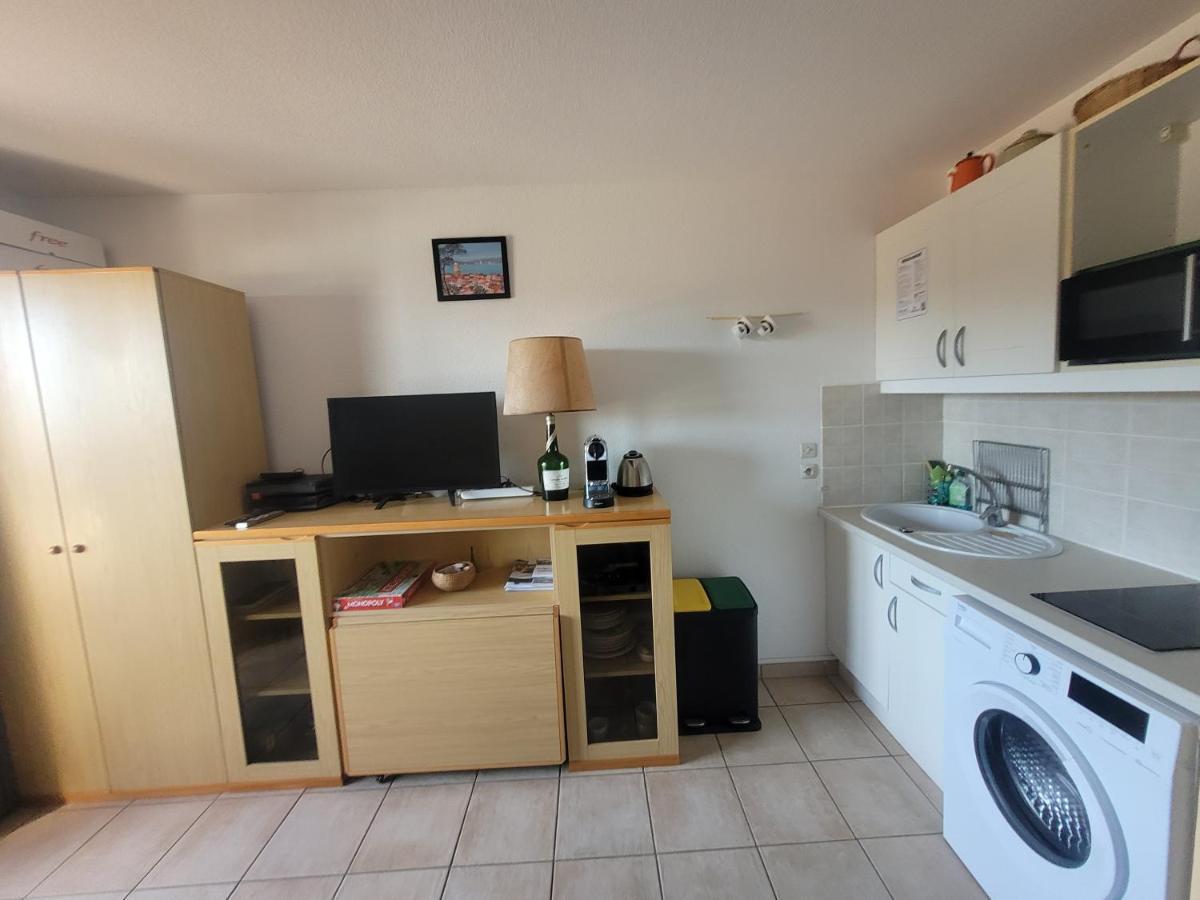 Appartement Paisible Avec Vue Panoramique Mer Et Acces Direct Plage Bormes-les-Mimosas Exterior photo